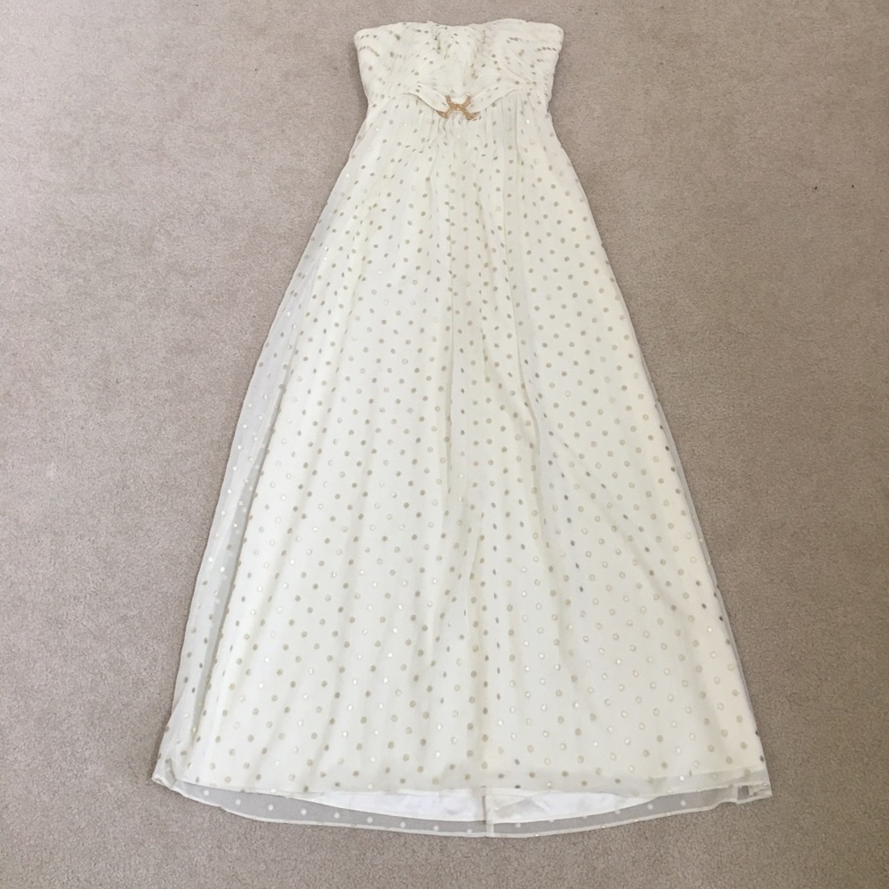 Strapless Formal Dress